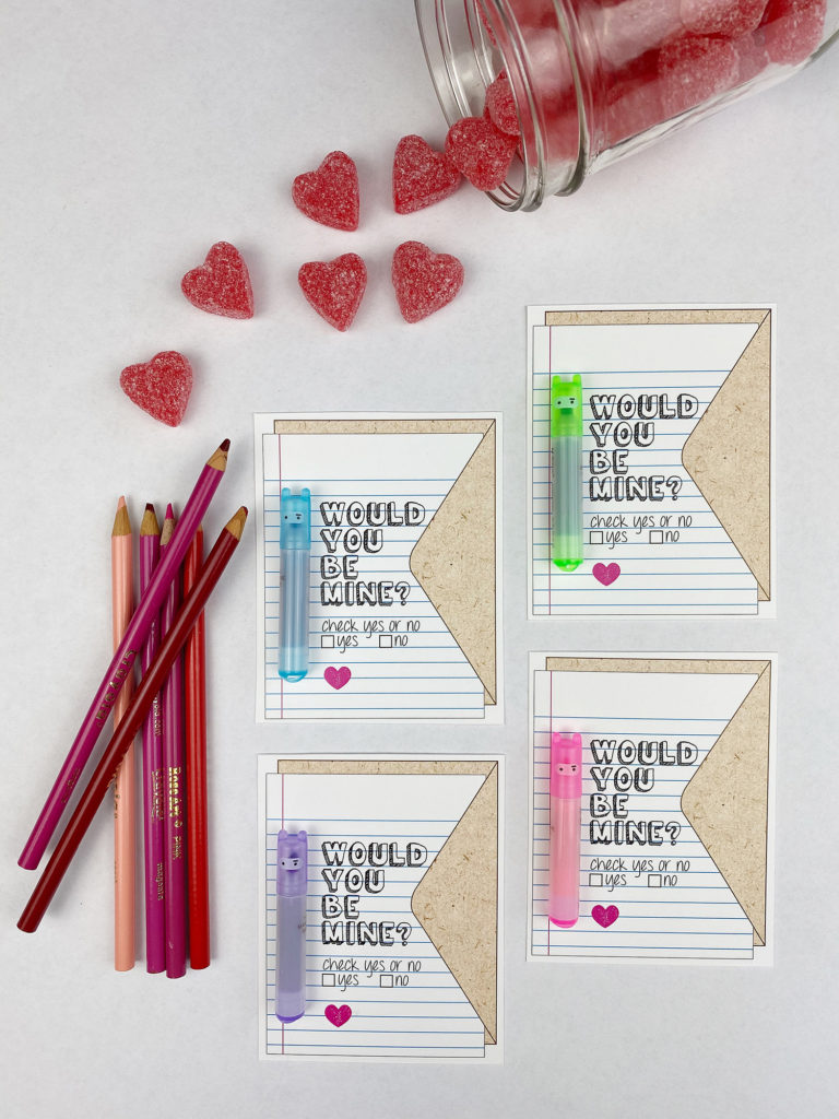 Seven FREE Valentine Printables - Love letters, mini pens and highlighters